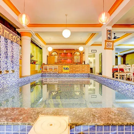 Fabhotel Romeos